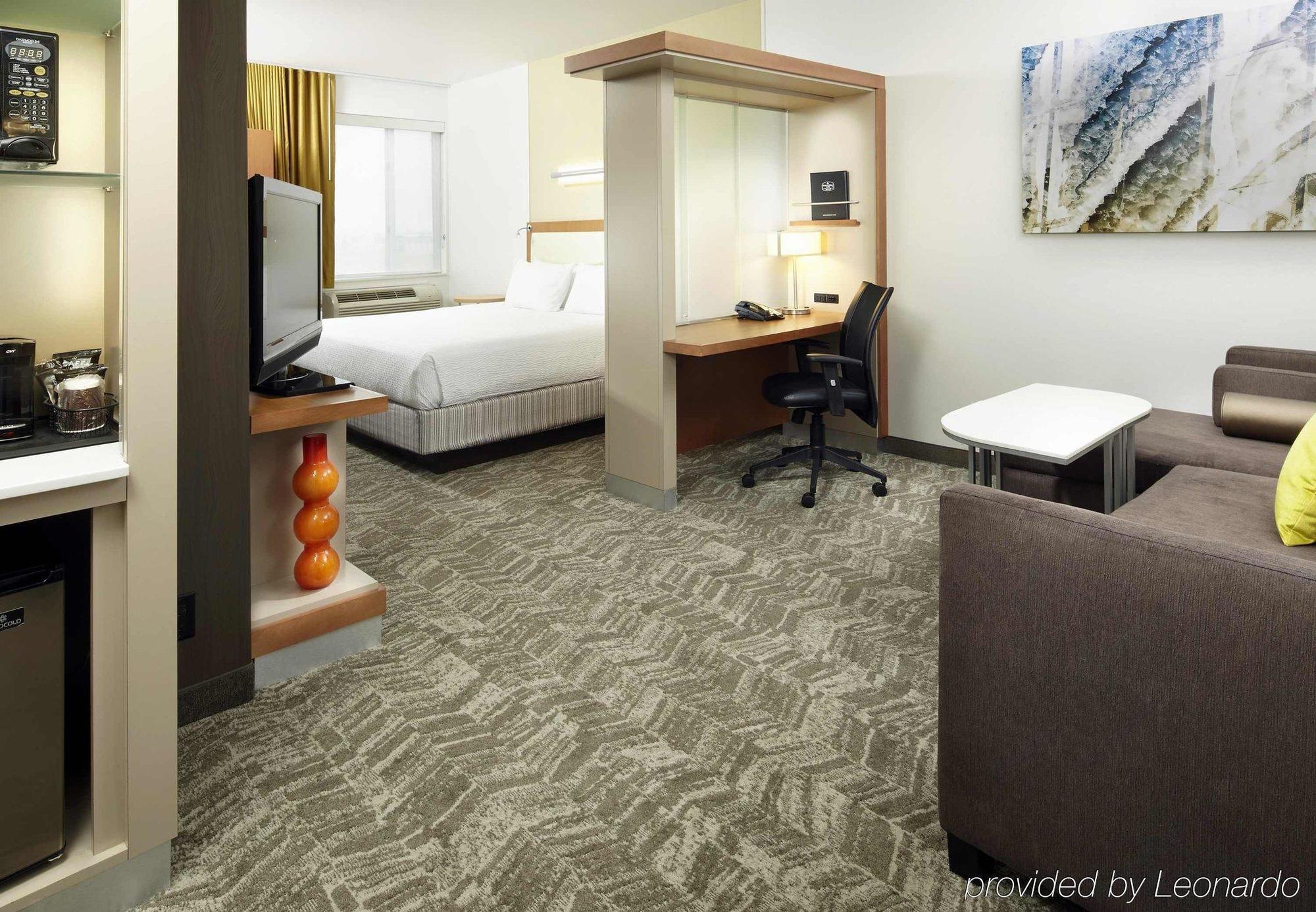 Springhill Suites By Marriott Chicago Waukegan/Gurnee Экстерьер фото